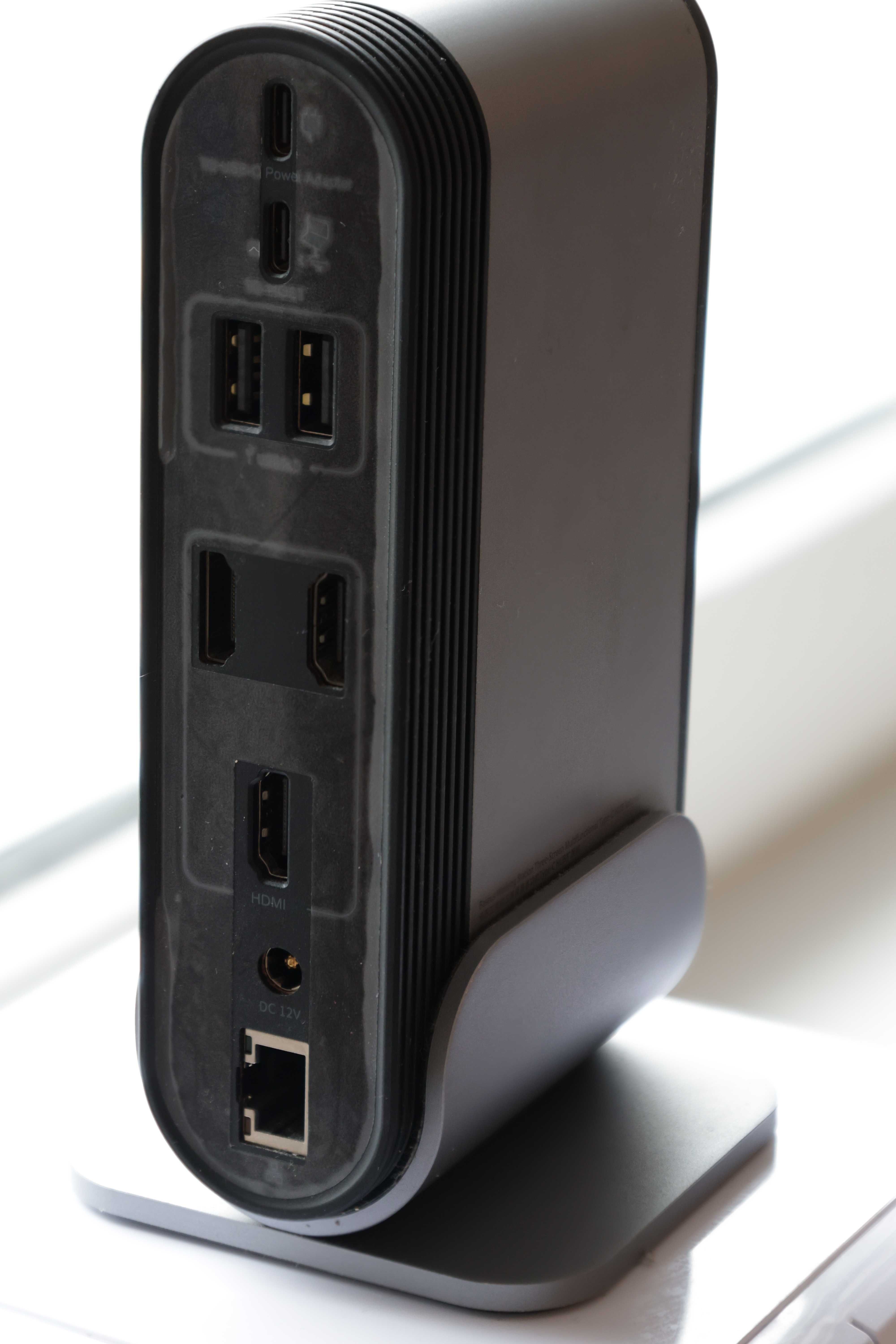 Baseus BS-HUB003 — 17w1 HUB USB-C / 3x HDMI / Ethernet / PD 100W