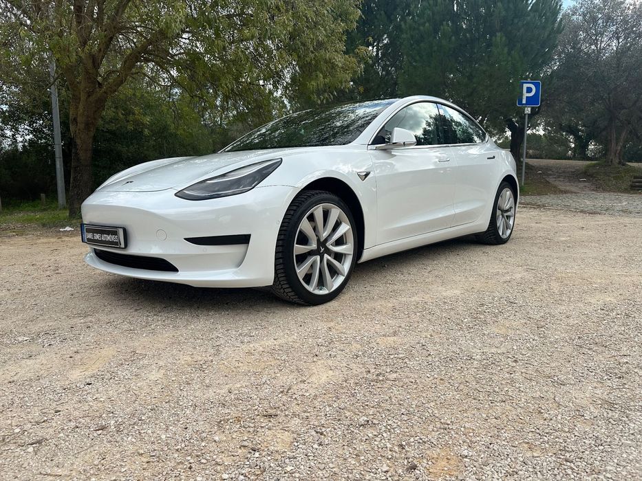 Tesla Model 3 Standard Range Plus RWD
