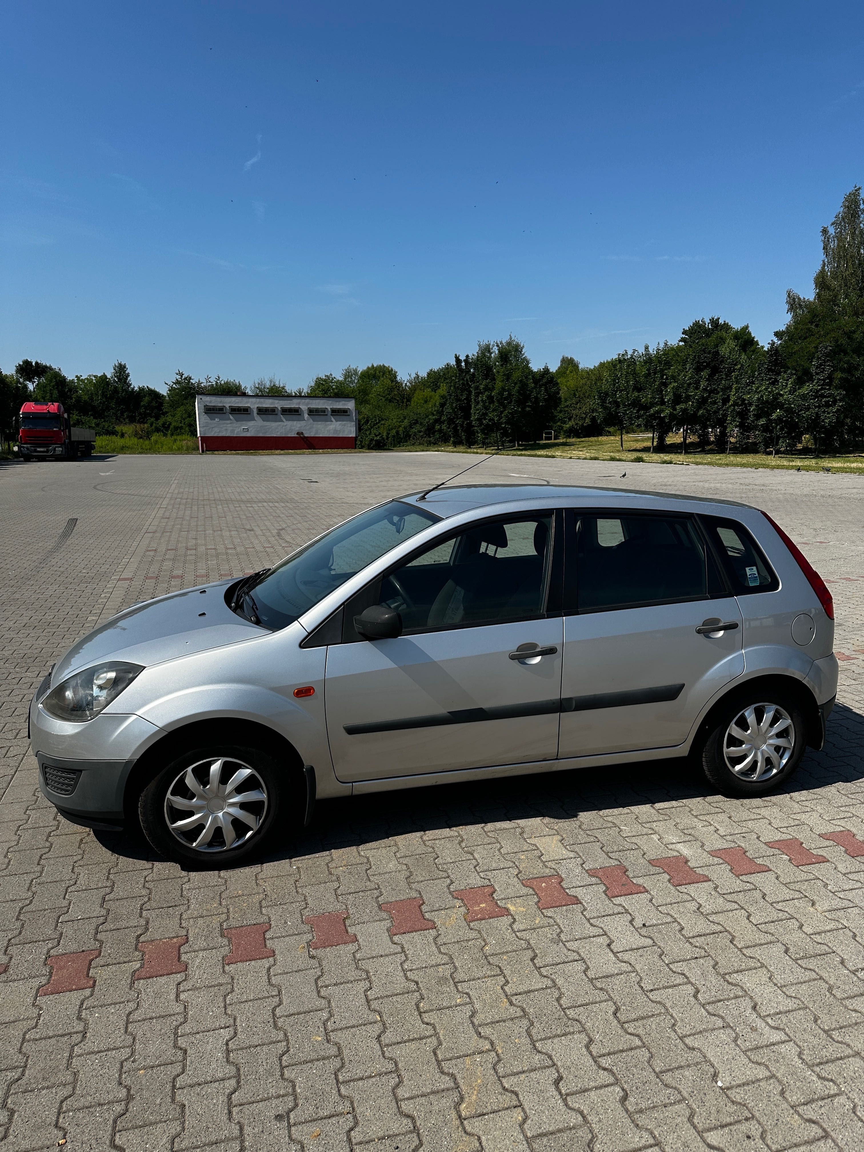 Ford Fiesta 2006 1.3 benzyna 135 tys. km b. dobry stan gotowy do jazdy