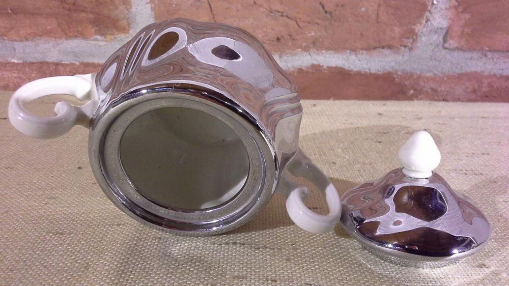 Cukiernica okuwana srebrem, Porcelana okuwana