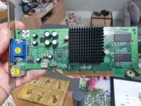 NVIDIA GeForce 4 MX440-8X 64MB 64Bit DDR AGP SPARKLE AGP SP7300M4-64