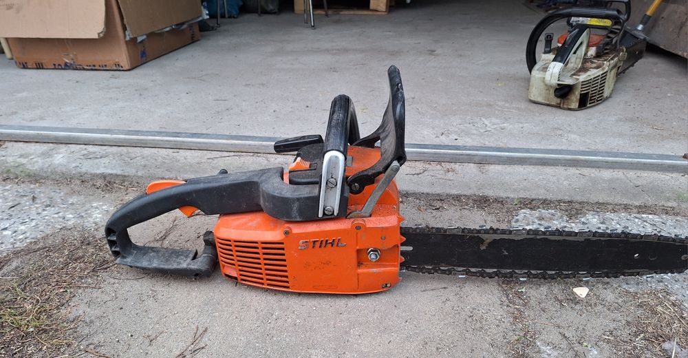 Stihl 010 pilarka spalinowa,  piła do gałęziówka Germany