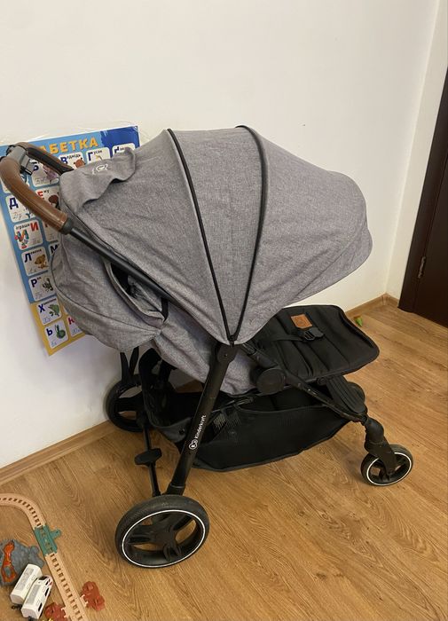 Продам каляску KinderKraft