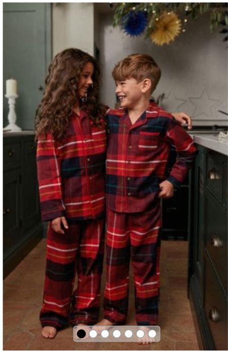 різдвяна піжама та чоловічок Next червона у клітинку