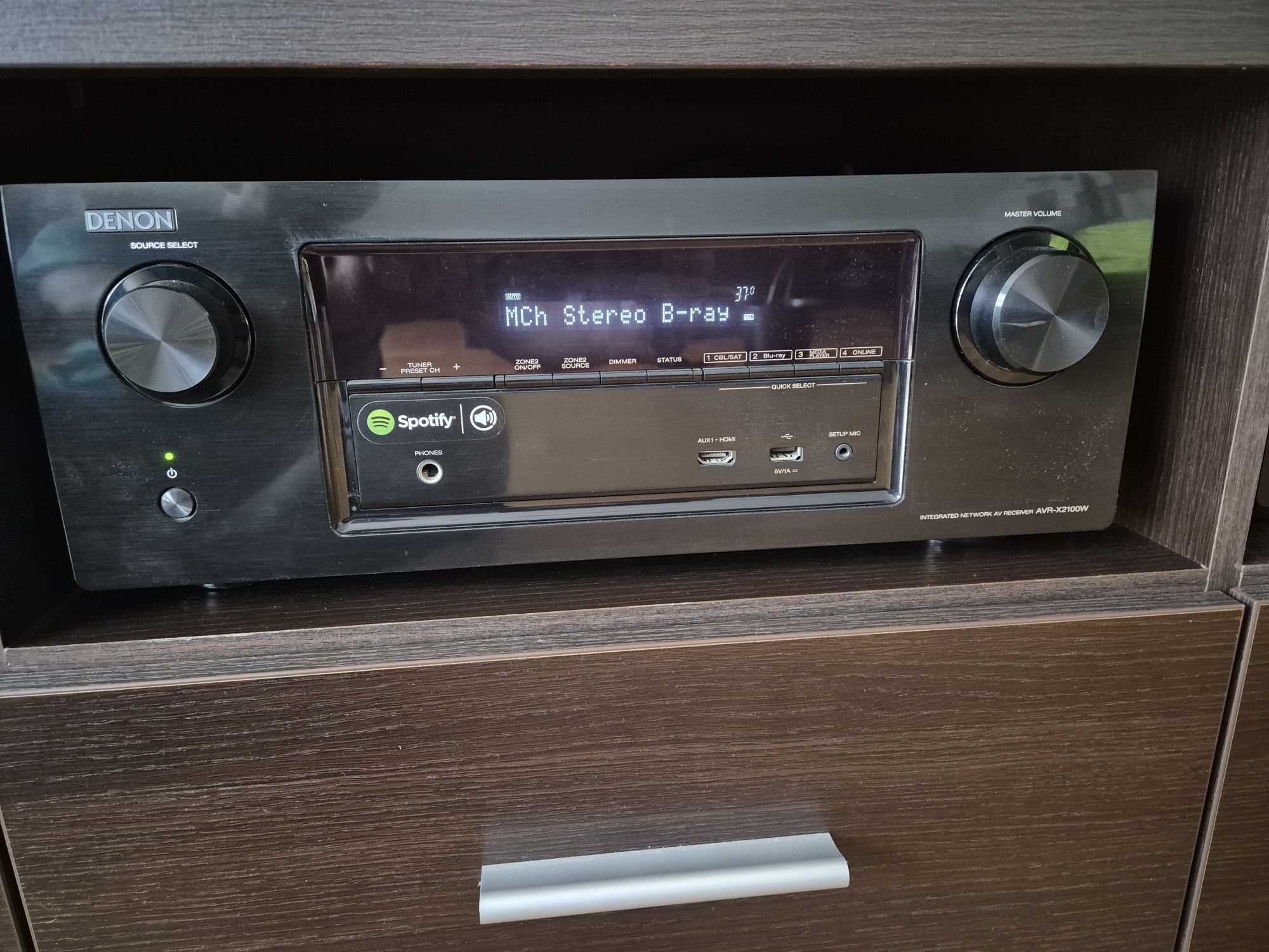 Sprzedam Kino DENON