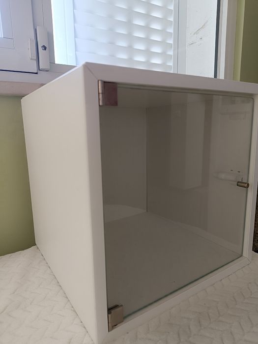 EKET IKEA armário com porta vidro