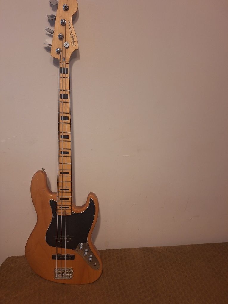 gitara basowa Squier Classic Vibe '70s Jazz Bass MN NAT