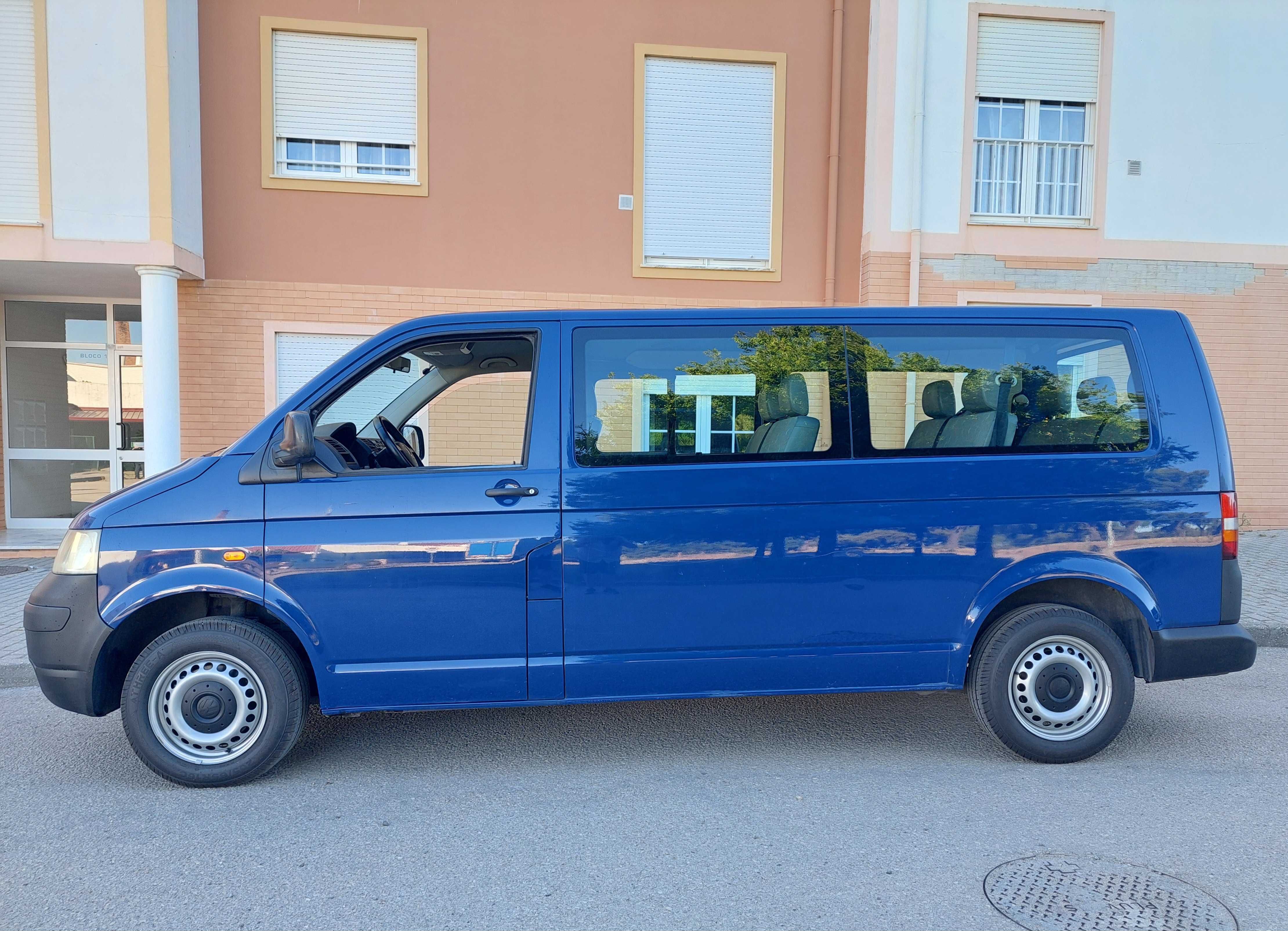 VW Transporter T5 1.9 TDI 9 Lugares versão Longa