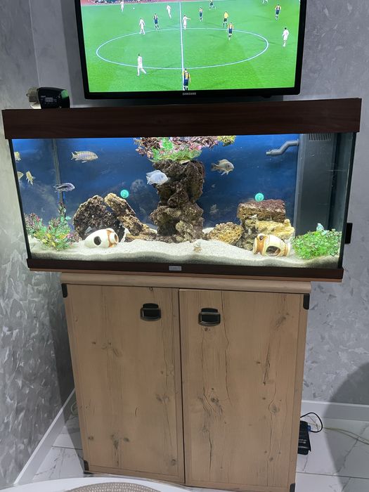 Продам акваріум  Juwel 180 л.