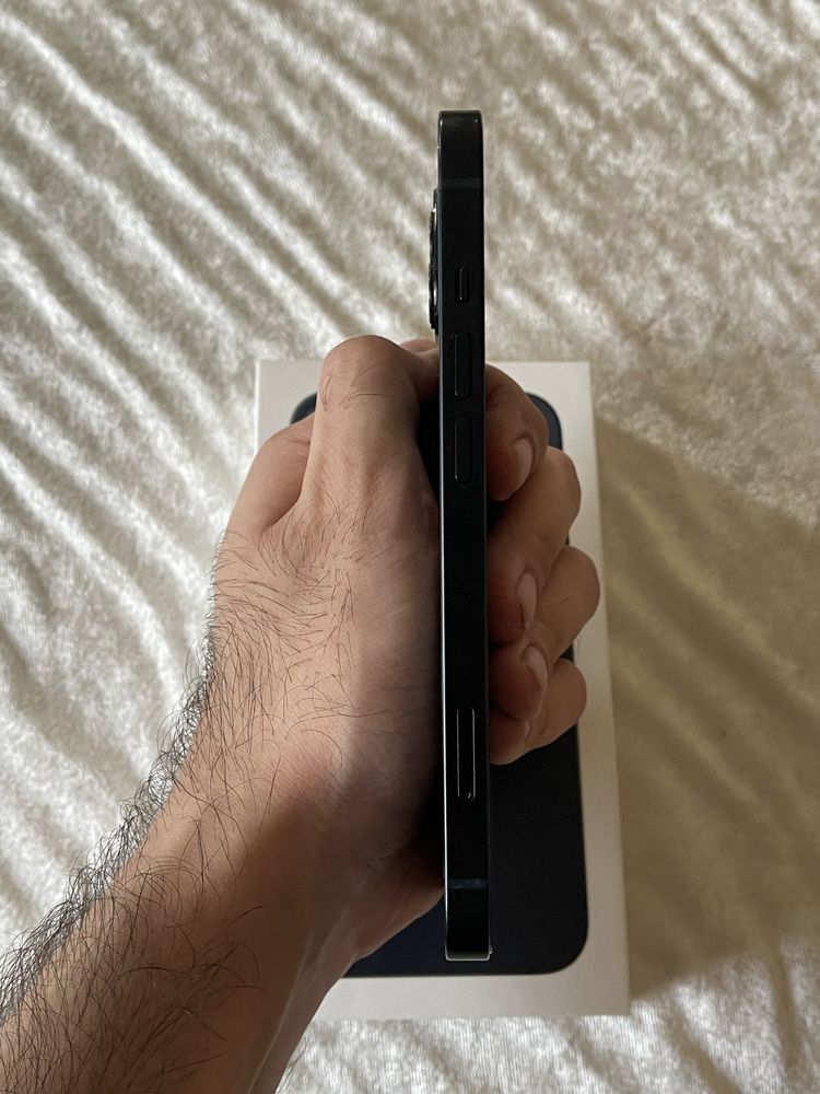 Продам IPhone 13 128gb Neverlock