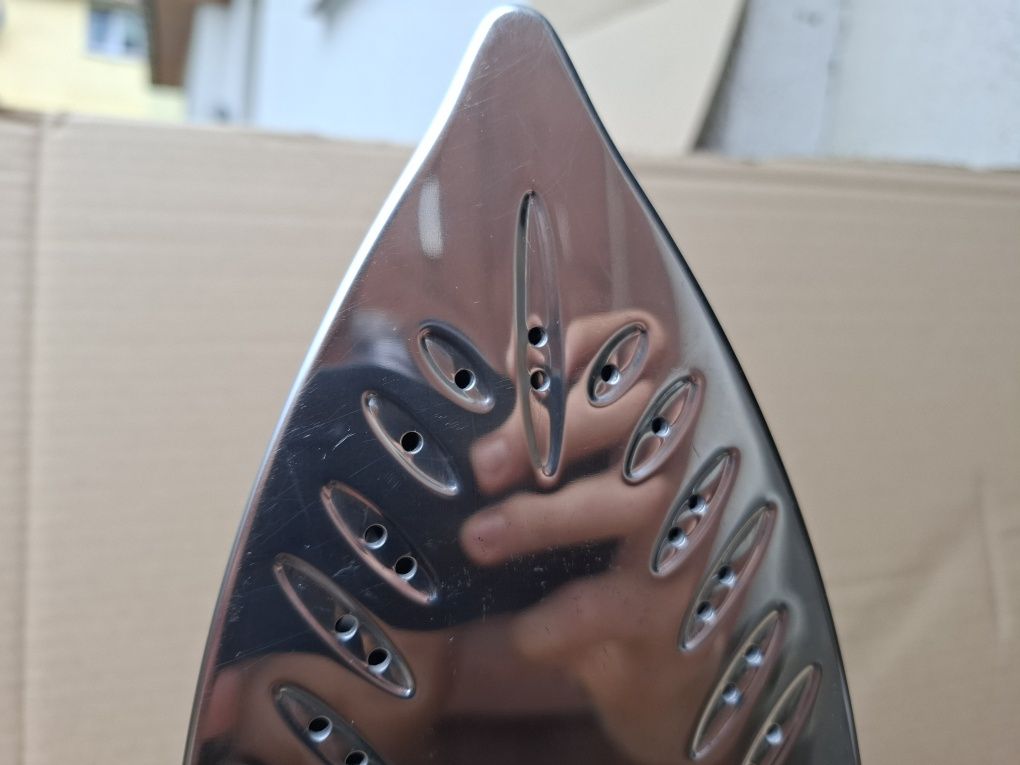 Żelazko Ariete 2200 Wat fioletowe