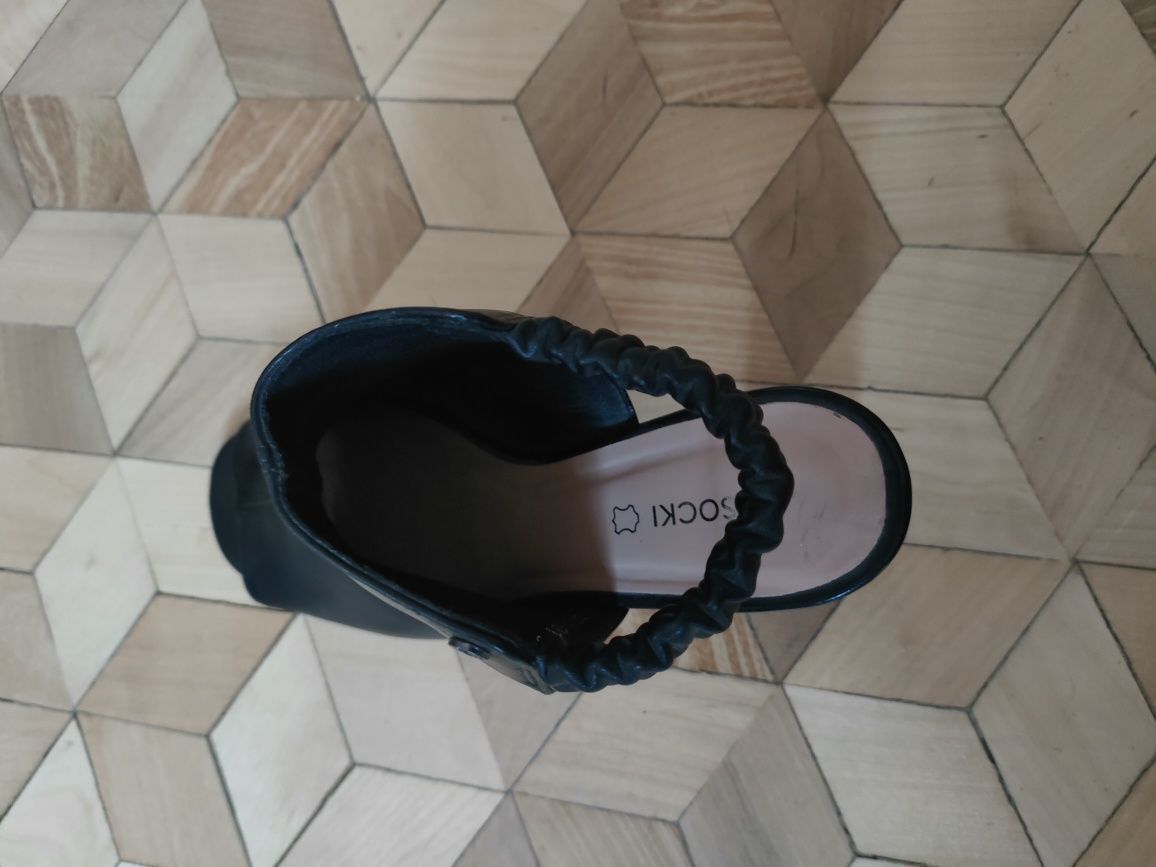 Czółenka skórzane Lasocki r.39
