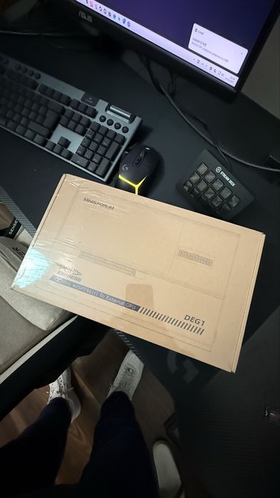 Minisforum DEG1 - slot na gpu