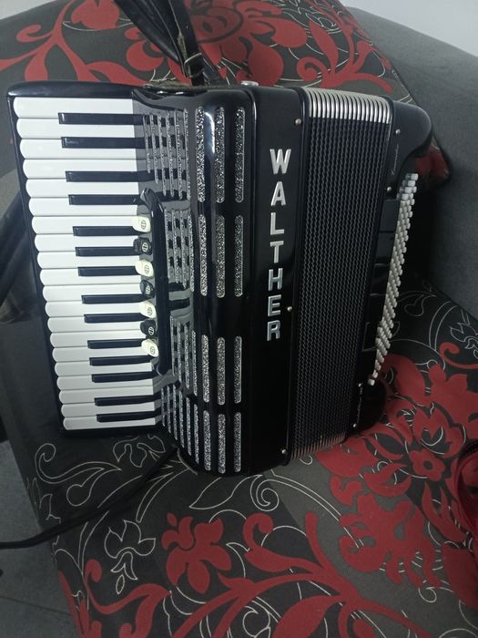 Akordeon Walther super instrument