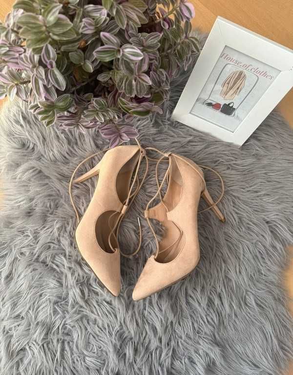 Szpilki beżowe wiązane eleganckie wizytowe minimal high heels 39/39,5