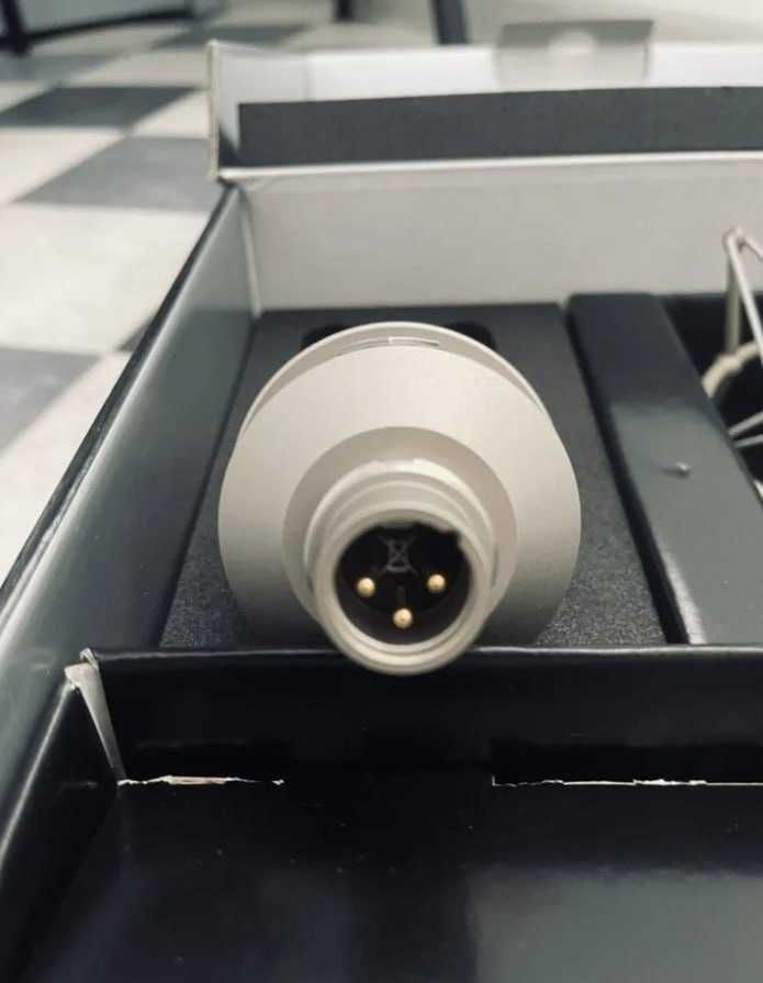 Conjunto de estúdio Neumann TLM 103 – NOVO microfone