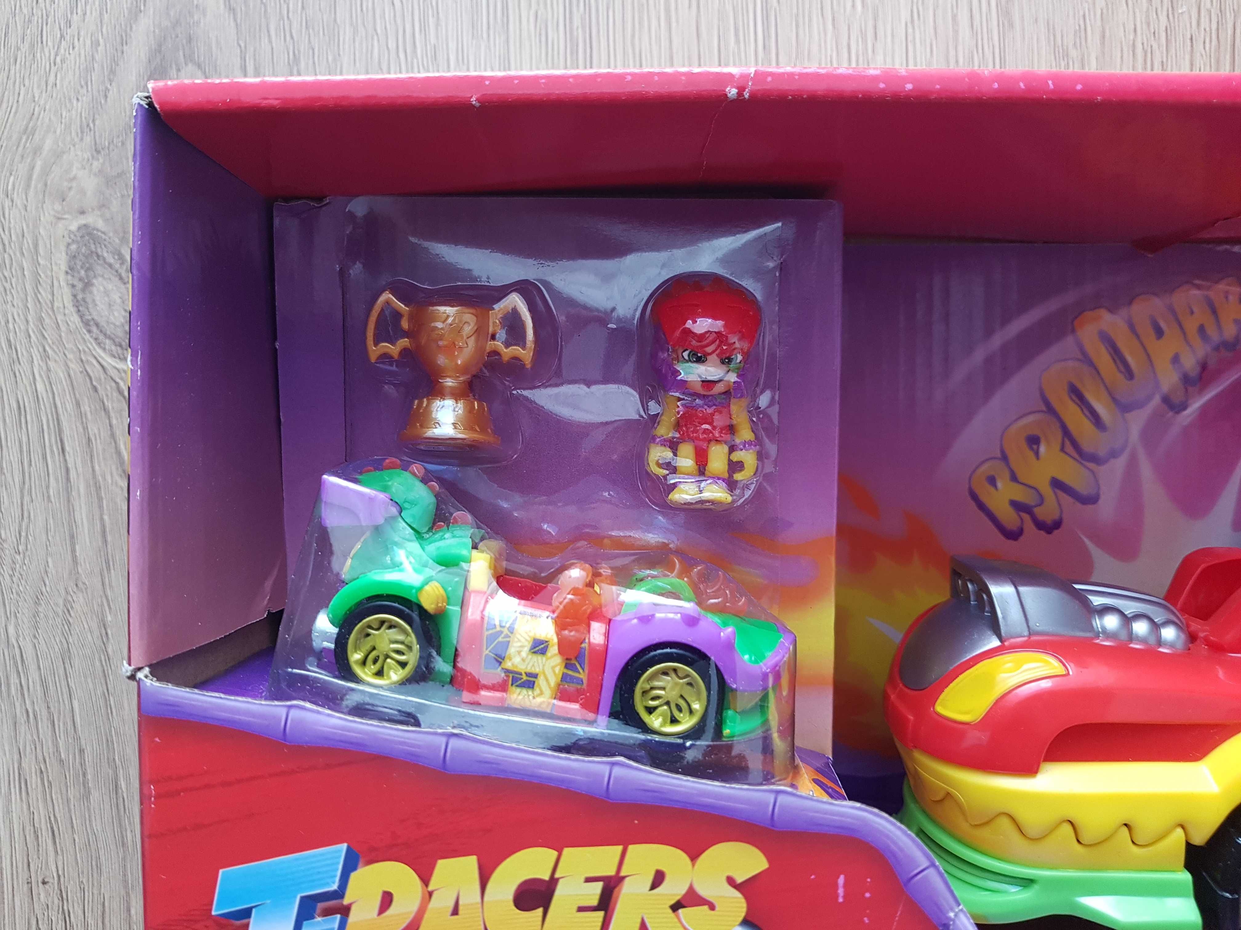 Magic Box T-Racers Dragon Loop Zestaw z wyrzutnią autko + figurka