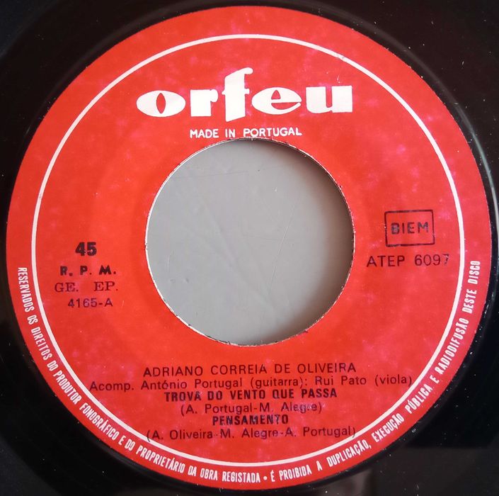 Adriano Correia de Oliveira - - - - - Trova do Vento Que Passa - -- EP
