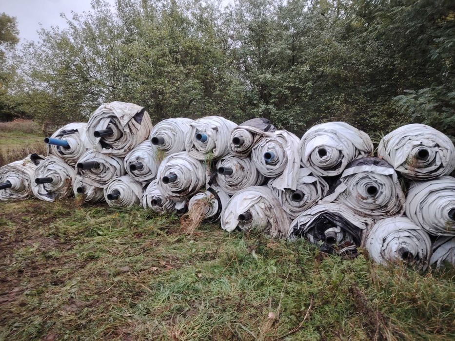 Folia z kieszeniami do uprawy szparagów