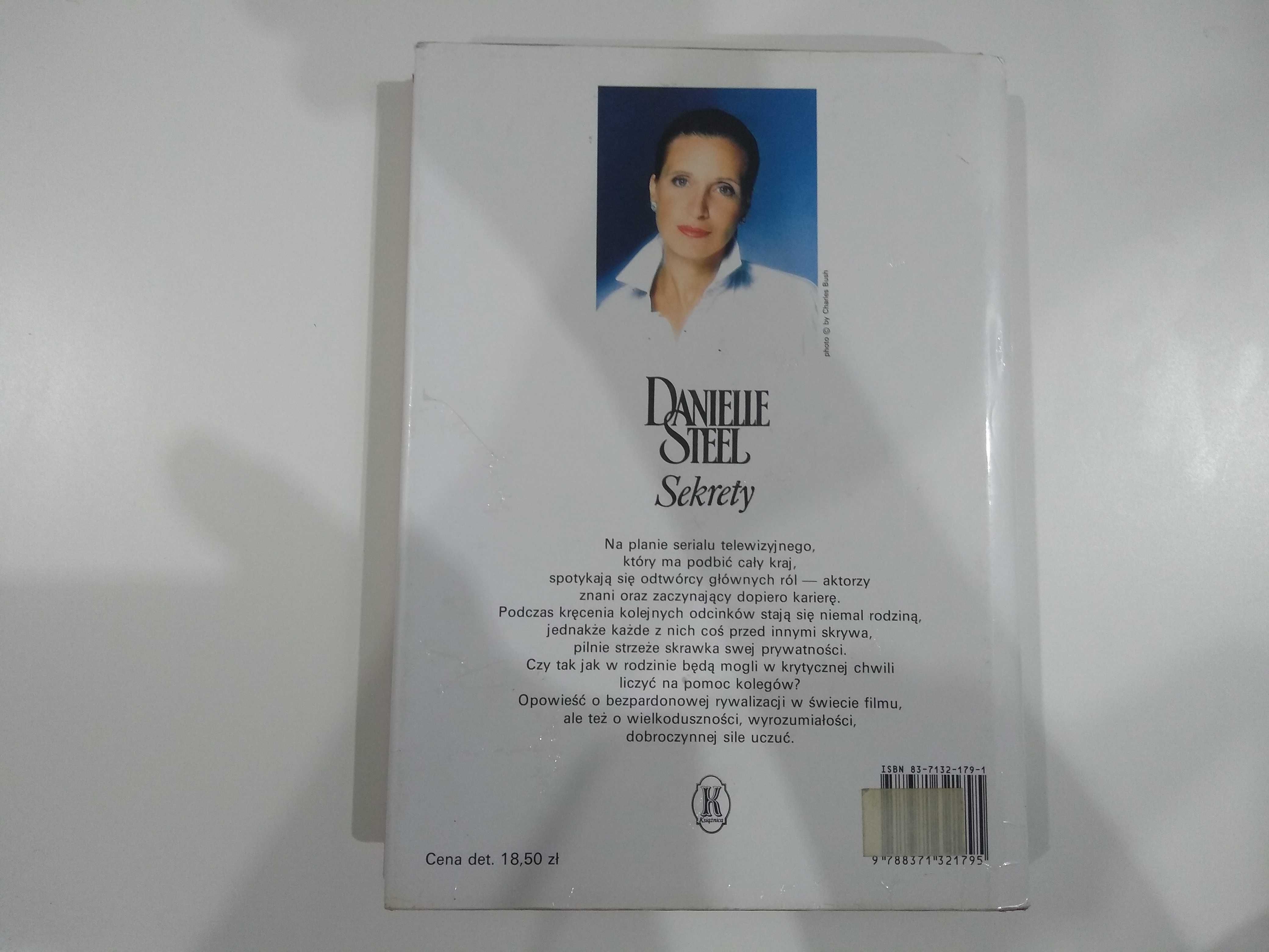 Dobra książka - Sekrety Danielle Steel (H5)