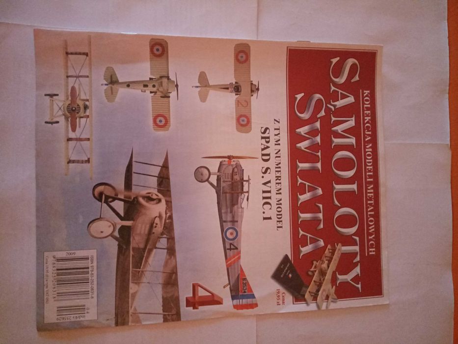 Samoloty Świata nr 4 z wyd. Amercom .