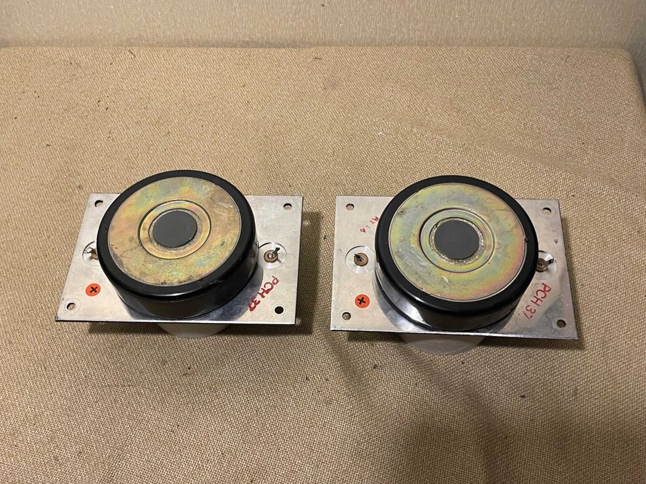 Немецкие купольные 37мм СЧ динамики CANTON / HECO