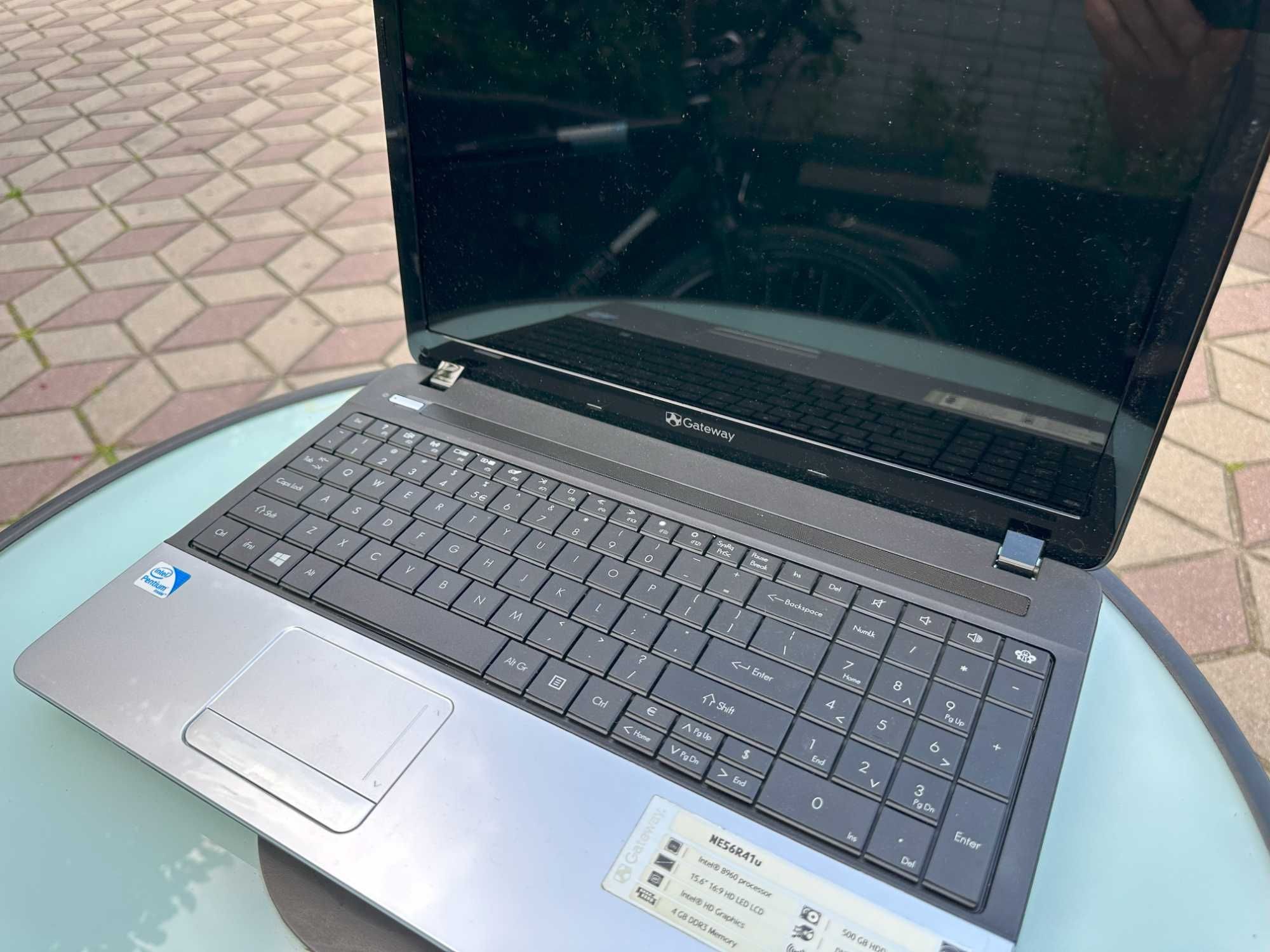 Laptop Acer Gateway NE56R41U + Gratis