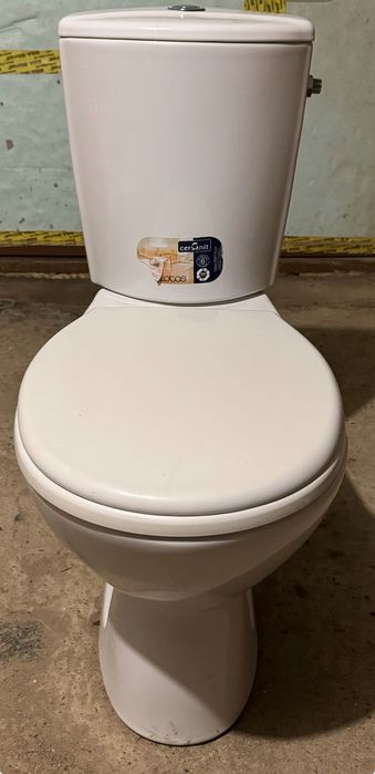 Muszla łazienkowa nie używana