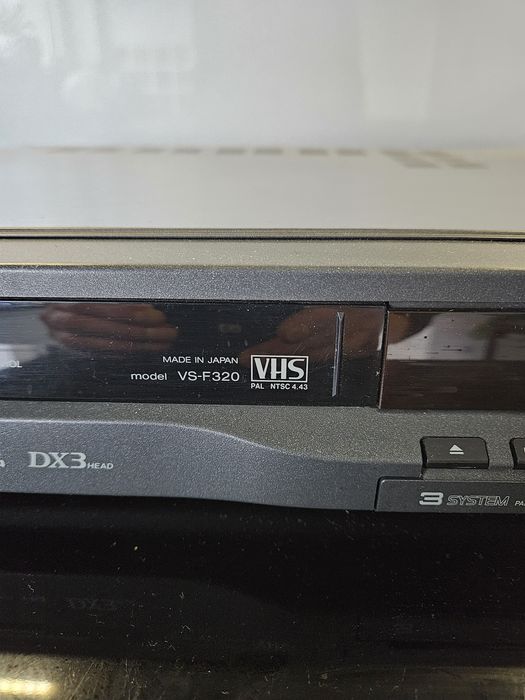 Magnetowid Akai VS-F320