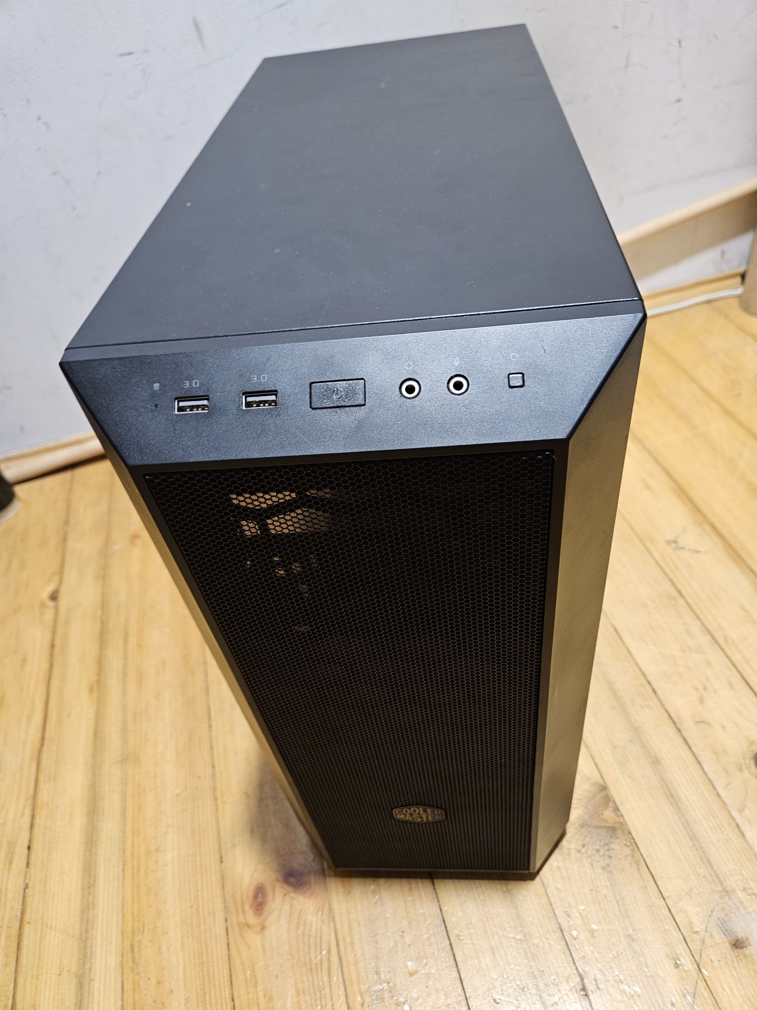 Obudowa Cooler Master Masterbox 5 plus kółka