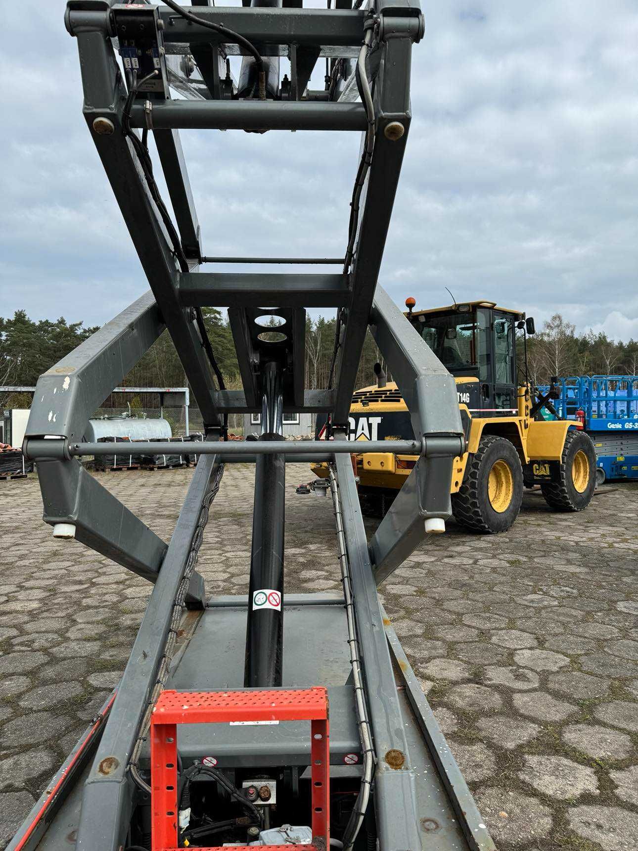 Podnośnik nożycowy Sky Jack SJ III 4632, 2016,11,60m,netto: 29.000 PLN