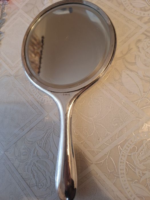 Посріблене зеркало.