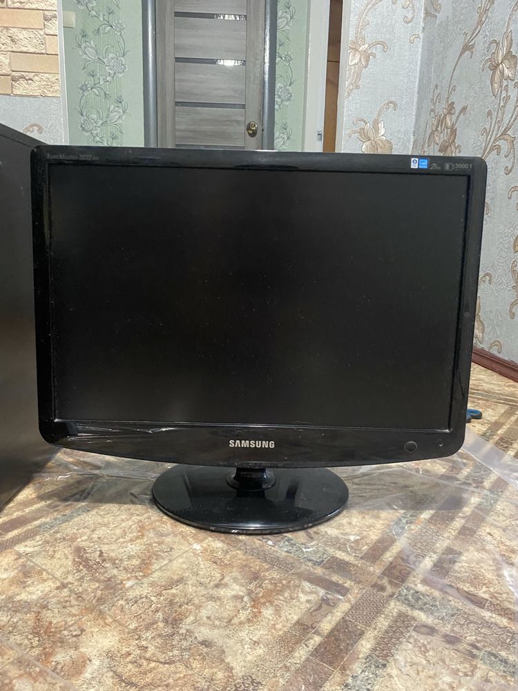 Монітор Samsung в гарному стані