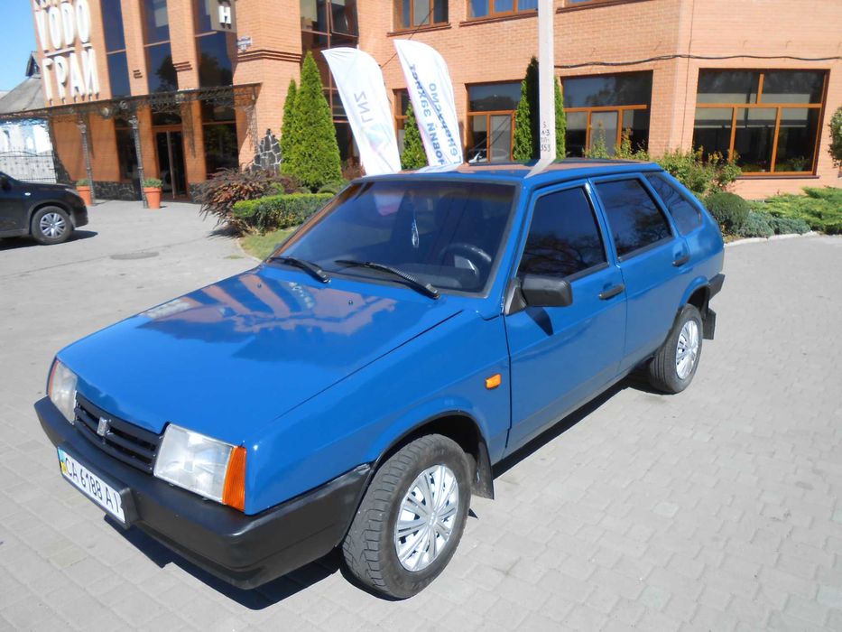 Автомобіль ВАЗ 2109