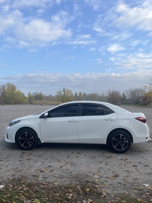 Toyota corolla 2016 1.6 мкпп