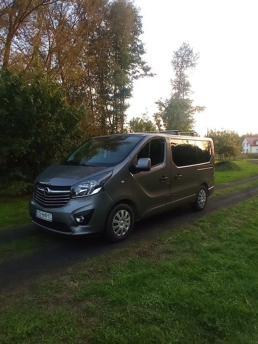 Wynajem busów 9 osobowych