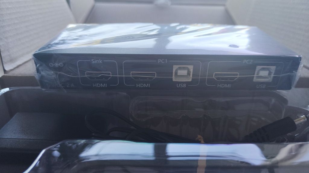 Techly 2-portowy przełącznik KVM HDMI/USB 2x1 z audio