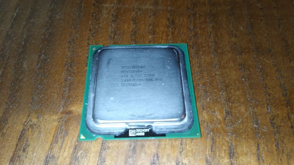 CPU Intel Pentium 4 a 3.0 GHz, FSB 800MHz, 64-bit, Hyper-Threading