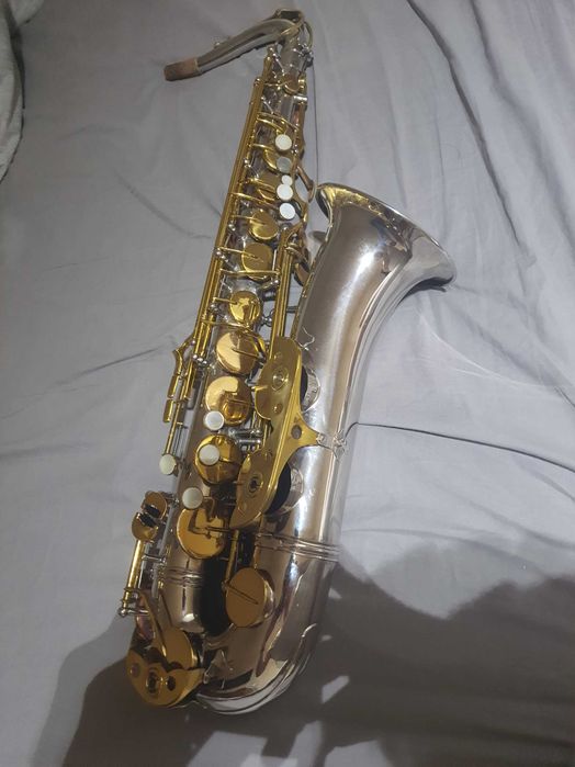 Saxofone tenor melody em C Dó raridade