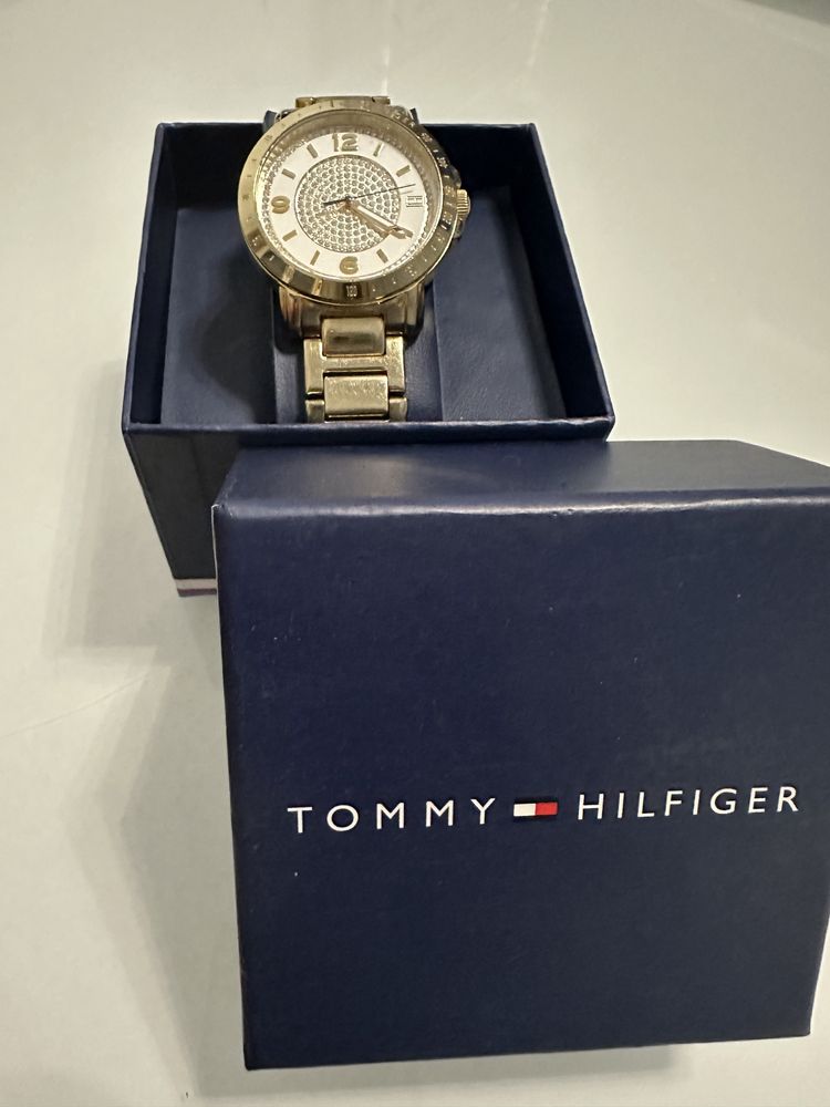 Tommy hilfiger zegarek damski