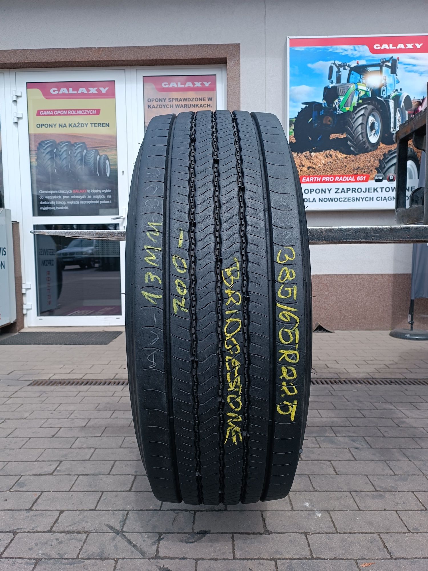 385/65R22.5 Bridgestone R-Steer 001 Plus
