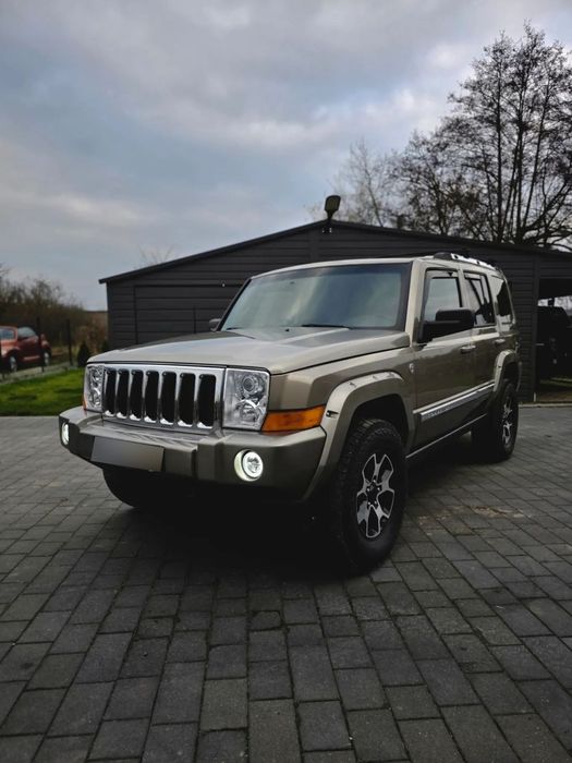 Jeep Commander 5.7 Hemi / Limited / idealna Bulwarowka