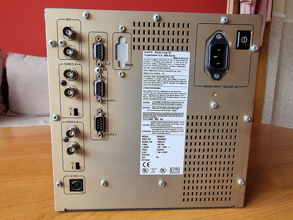 Monitor Barco ADVM-10 composite, svhs