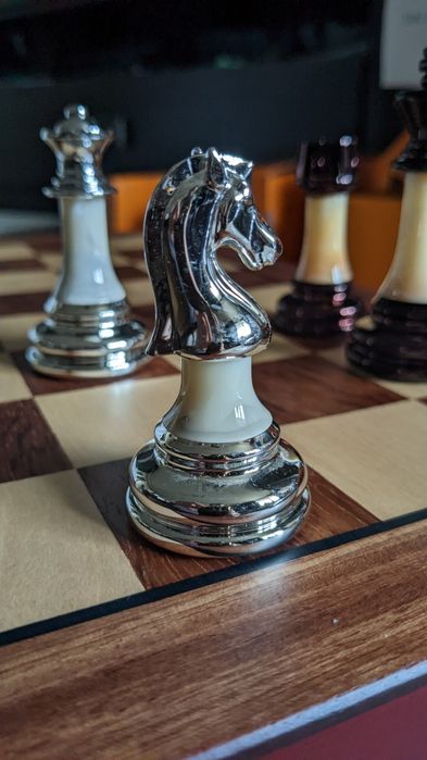 Шахи VIP класу | Дерево + акрил | Подарунок на рівні!