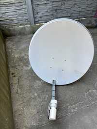 Antena satelitarna z konwerterem i hakiem