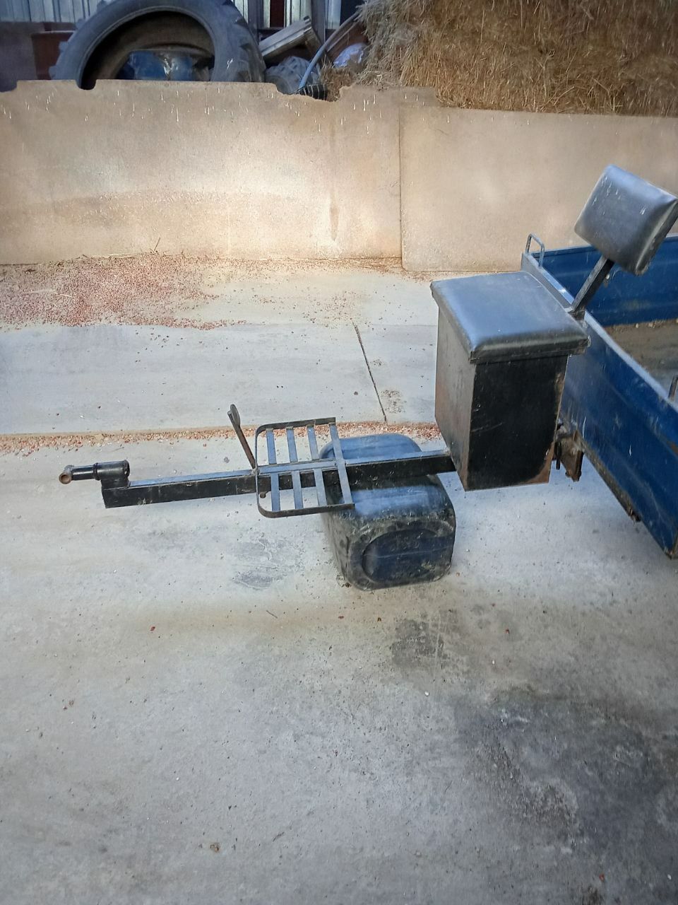 Продам прицеп к мотоблоку