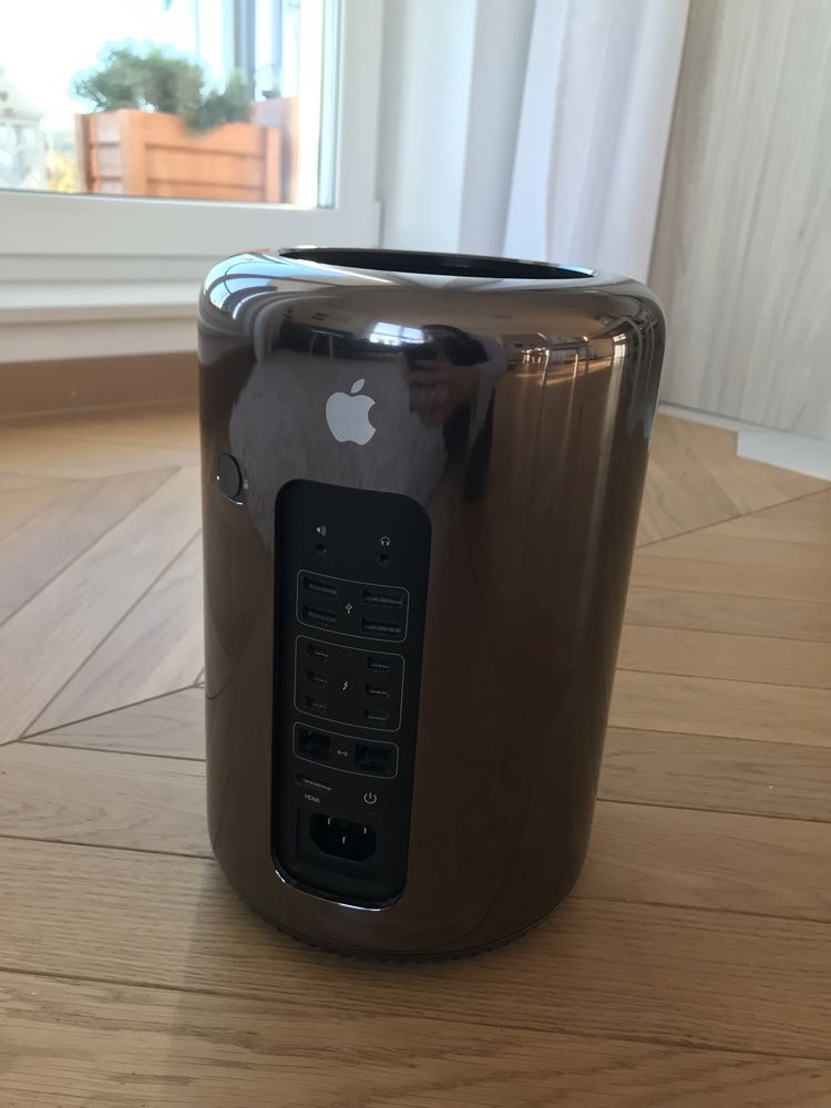 Komputer MAC PRO Apple 2.05 TB