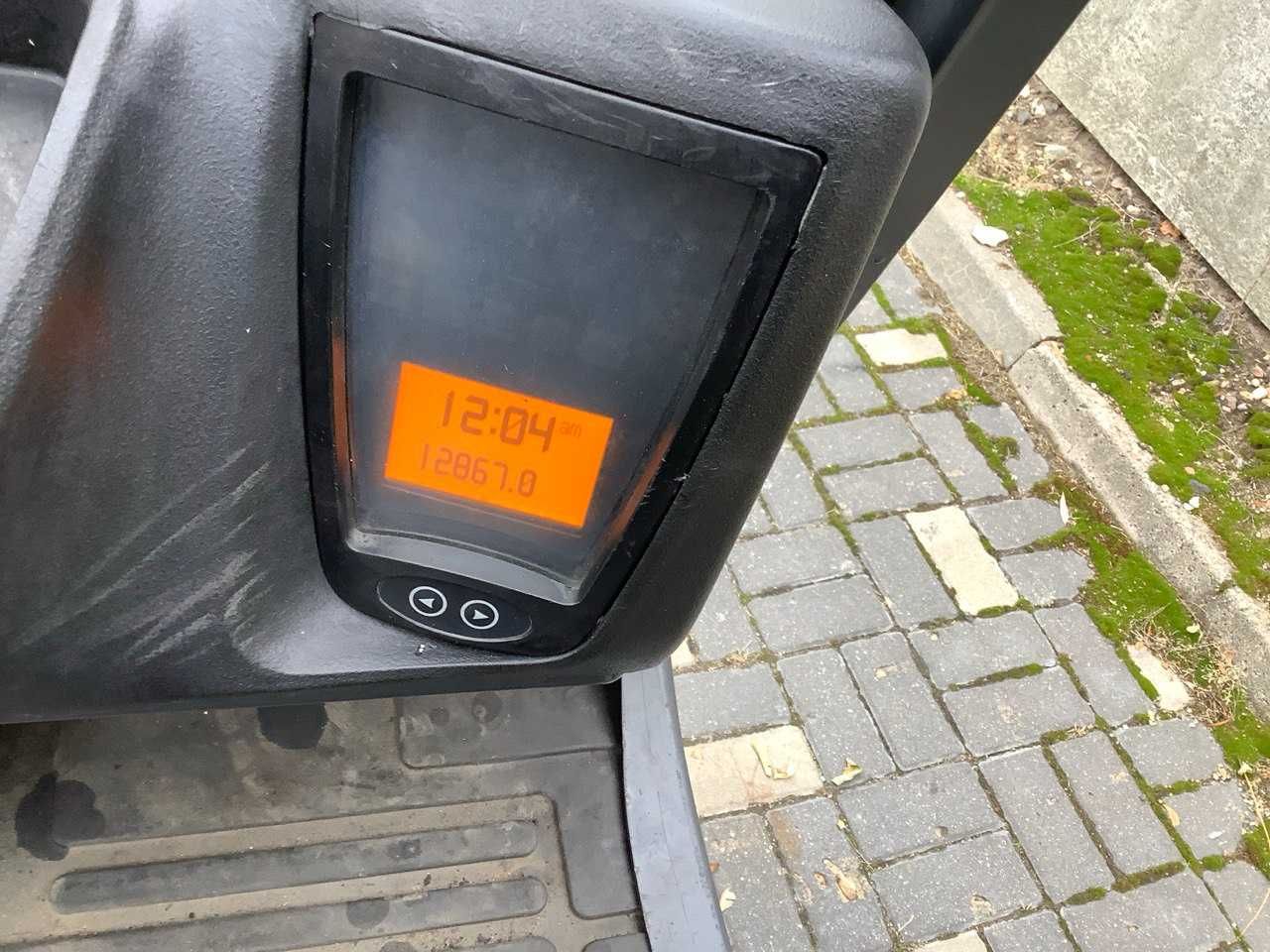Gazowy wózek widłowy Linde H20T-04, triplex, 2017r, 4 sekcje.