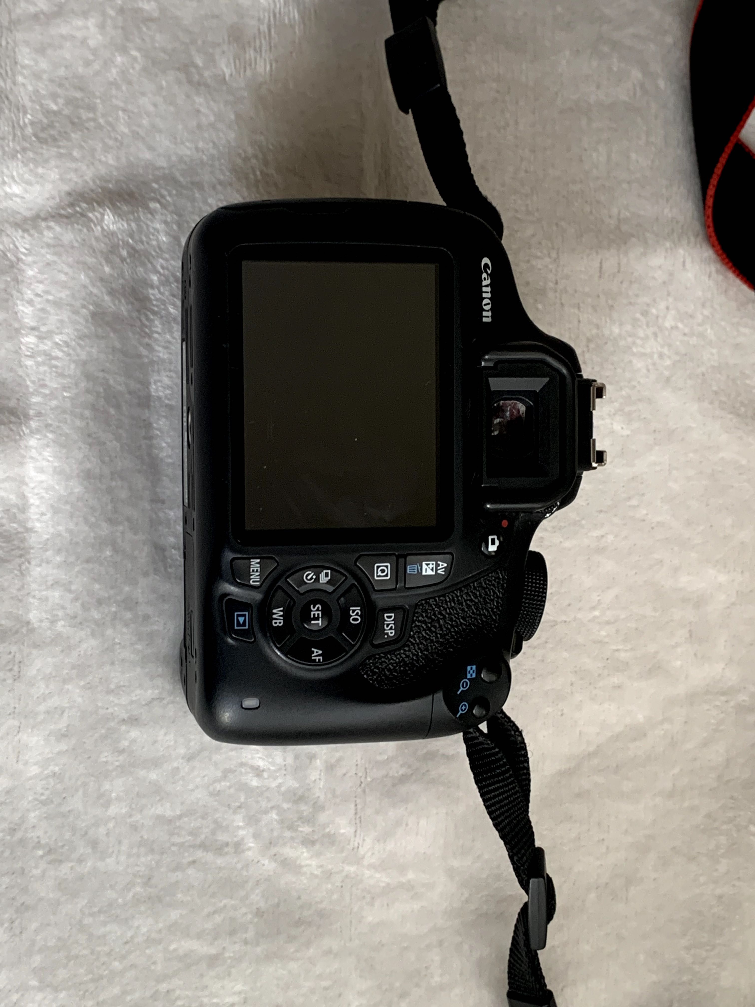 canon 1200D + 4 baterias + carregador + SDcard + bolsa