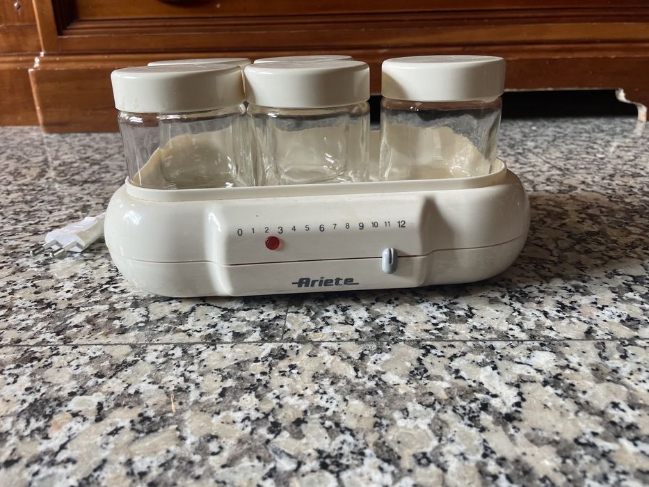 Máquina de fazer pão + máquina de fazer iogurtes